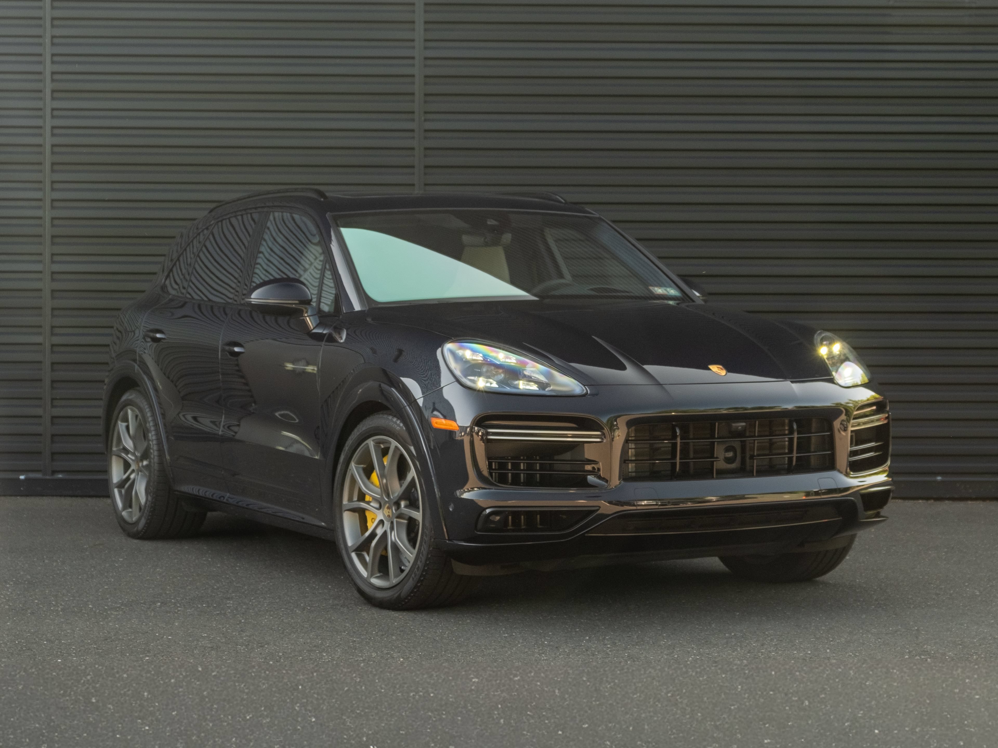 Certified 2023 Porsche Cayenne Turbo S AWD/4WD image 10