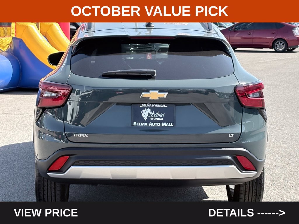 Used 2025 Chevrolet Trax LT FWD image 6