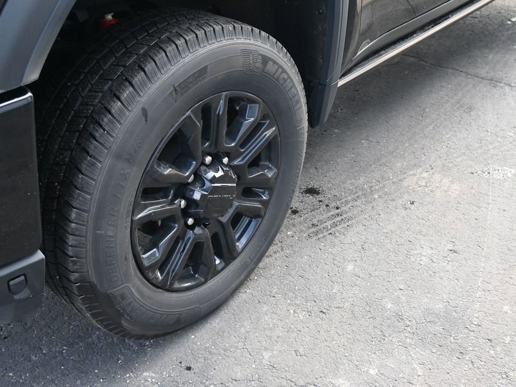 Used 2021 GMC Sierra 2500 Denali w/ Denali Black Diamond Edition image 15