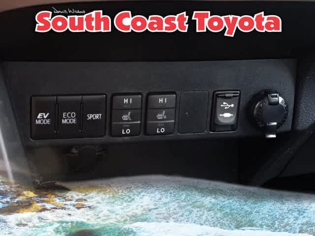 Used 2018 Toyota RAV4 Limited w/ Advanced Technology Package AWD/4WD image 32