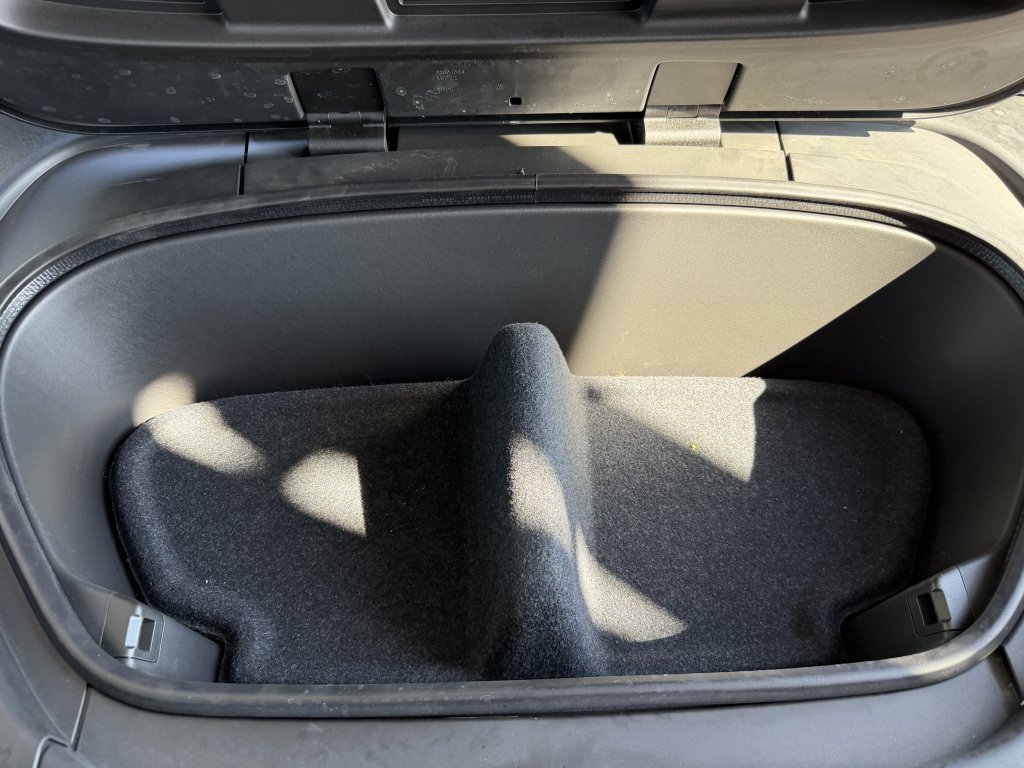 Used 2023 Volvo C40 P8 Recharge Plus AWD/4WD image 43