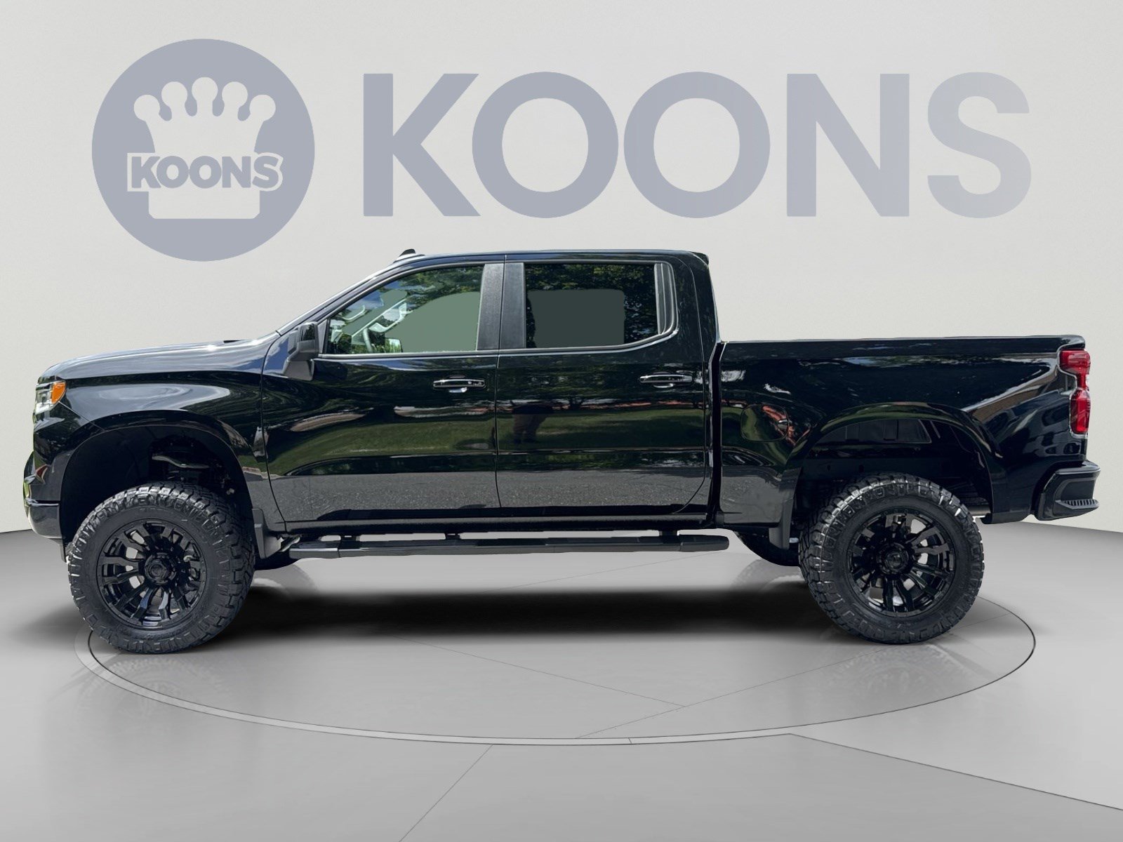 Used 2026 Chevrolet Silverado 1500 RST AWD/4WD image 2
