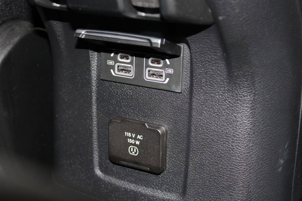 Used 2023 Jeep Wrangler Unlimited Sahara w/ Cold Weather Group image 33