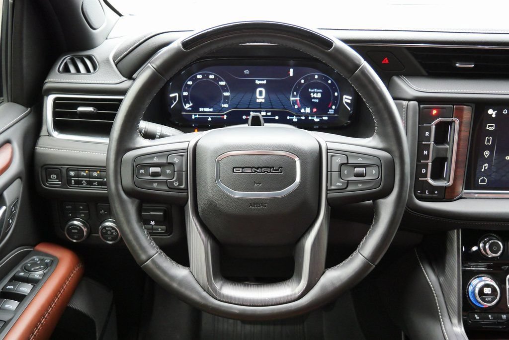 Used 2024 GMC Yukon Denali Ultimate AWD/4WD image 24