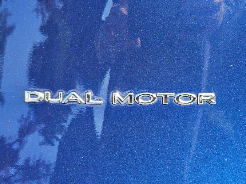 Used 2023 Tesla Model Y Long Range AWD/4WD image 32