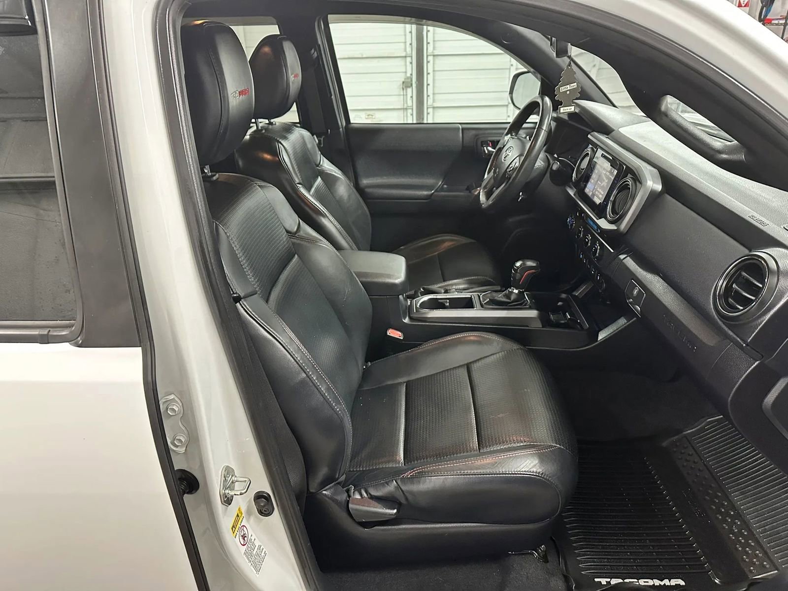 Used 2017 Toyota Tacoma TRD Pro AWD/4WD image 34