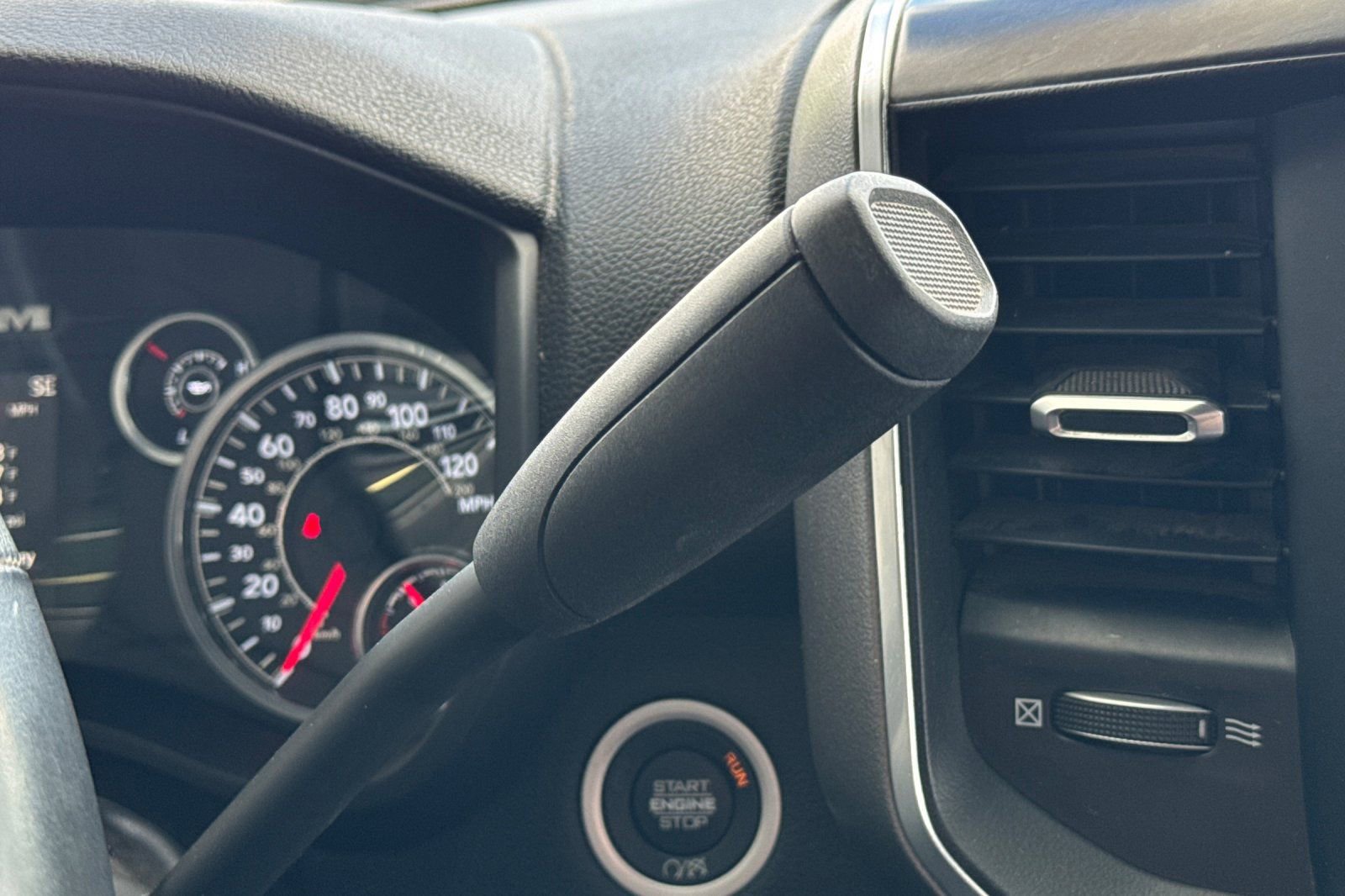 Used 2024 RAM 3500 Big Horn image 23