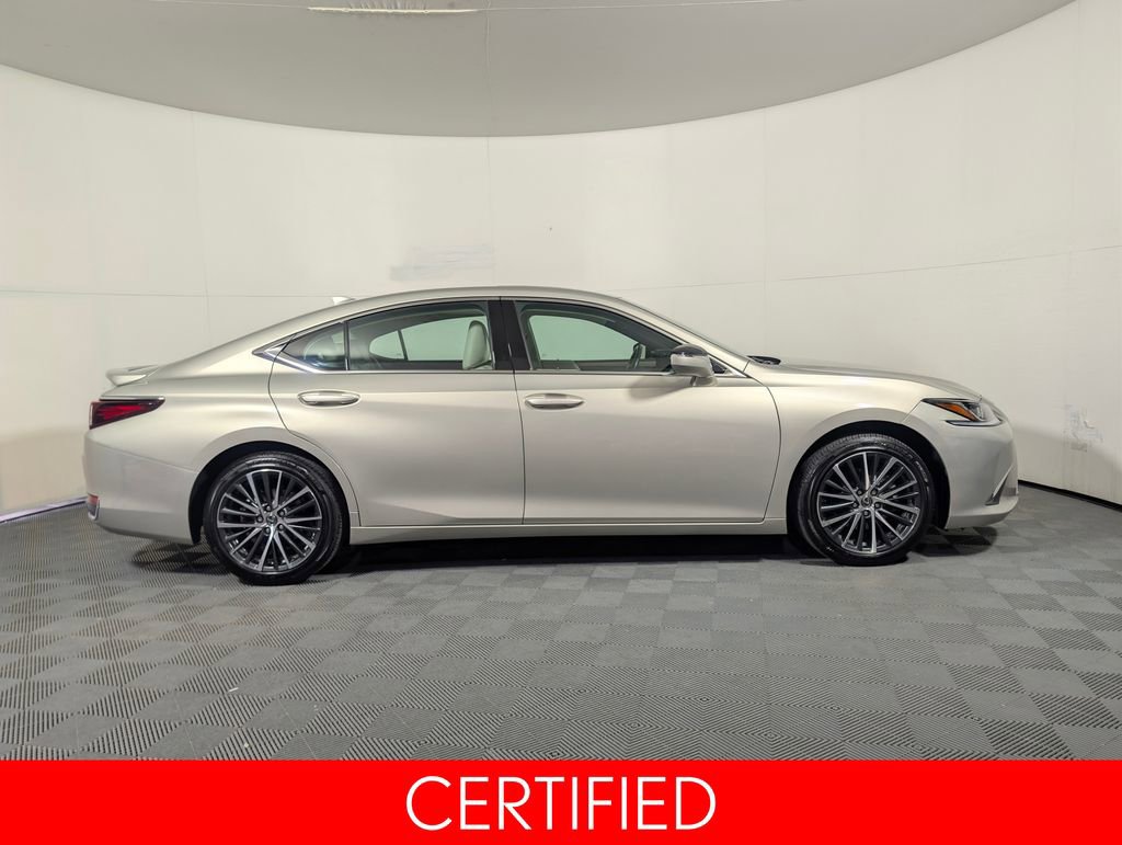 Used 2023 Lexus ES 300h w/ Premium Package image 2