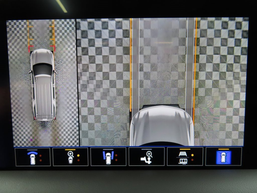 Used 2024 Chevrolet Tahoe Z71 image 20