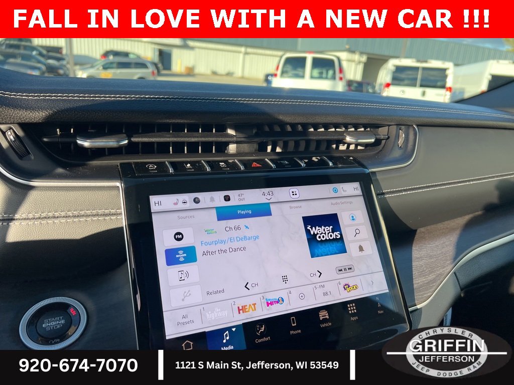 New 2025 Jeep Grand Cherokee Limited w/ Luxury Tech Group II image 23