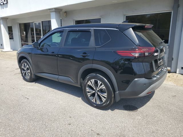 Certified 2023 Nissan Rogue SV image 2