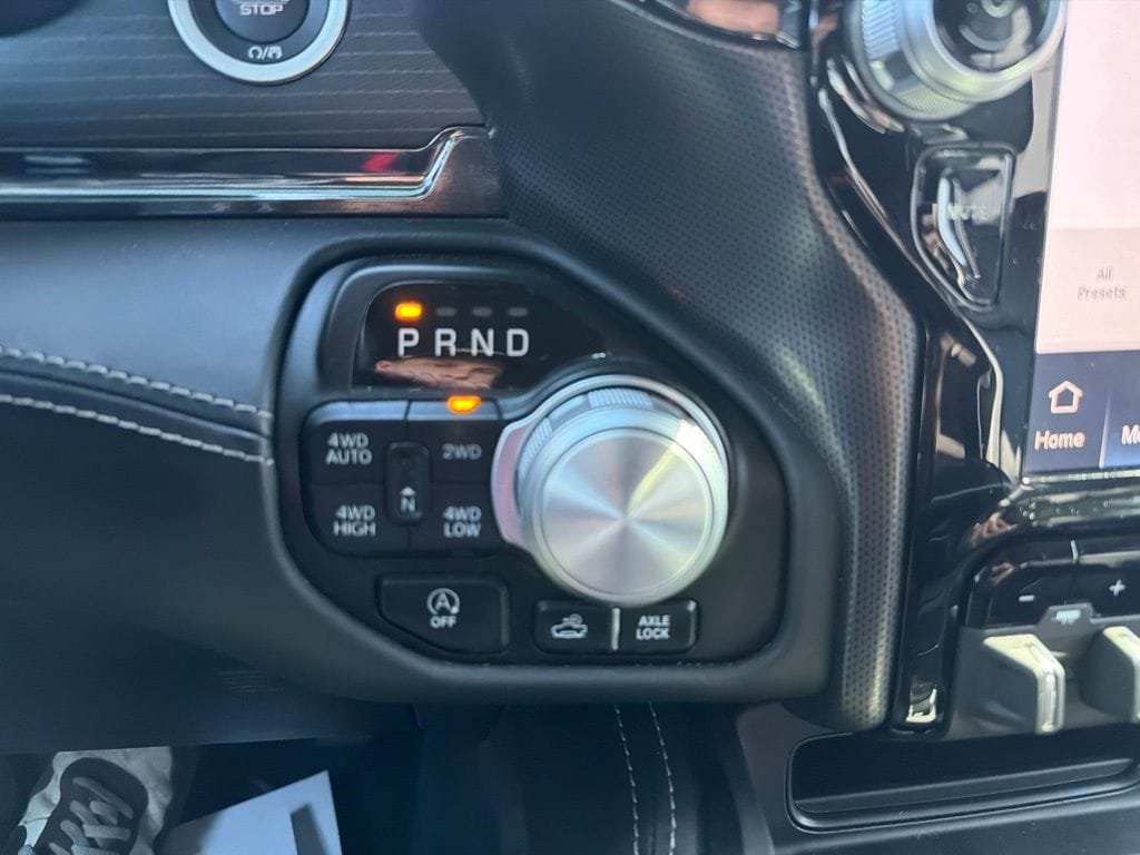 Used 2023 RAM 1500 Limited AWD/4WD image 16