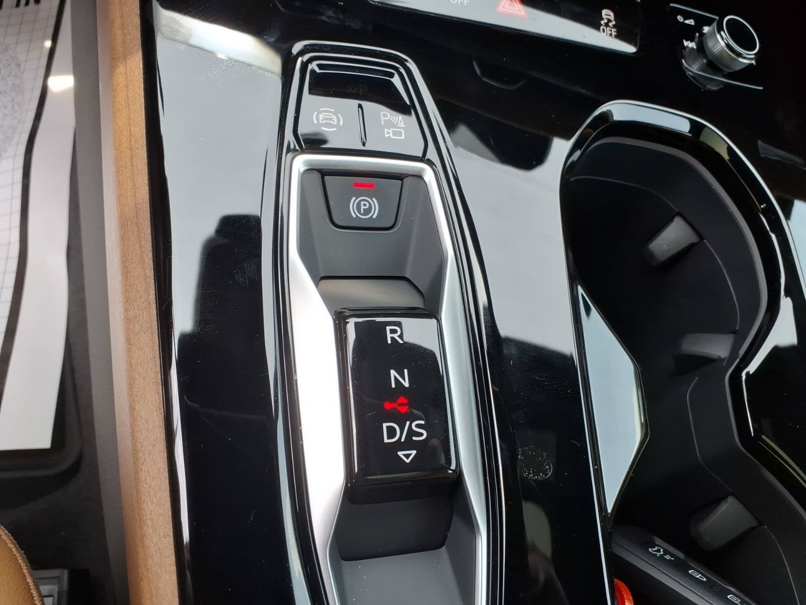 Used 2025 Audi A5 2.0T Premium w/ Convenience Package AWD/4WD image 27