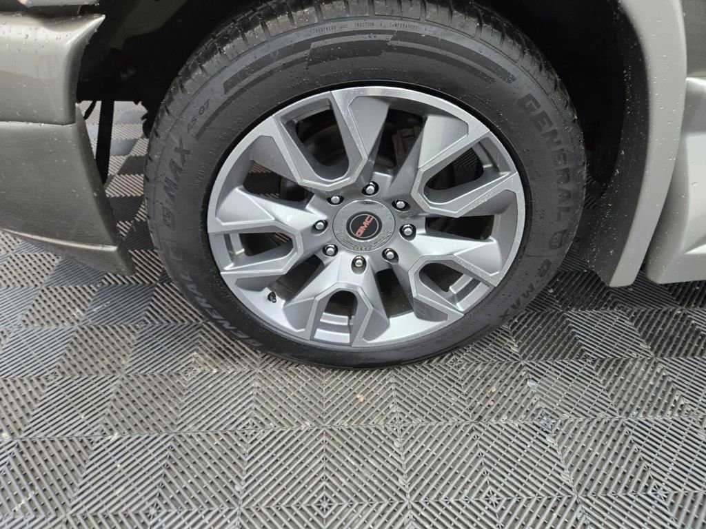 Used 2023 GMC Savana 2500 image 14