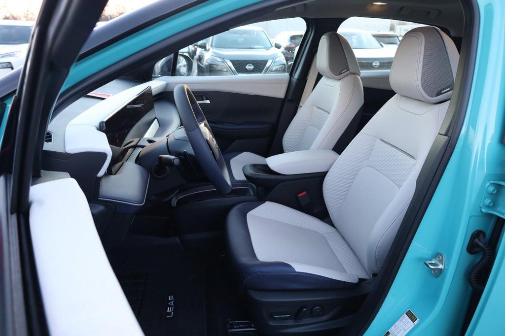 New 2026 Nissan Leaf Platinum+ w/ Cargo Package (Platinum+) image 10