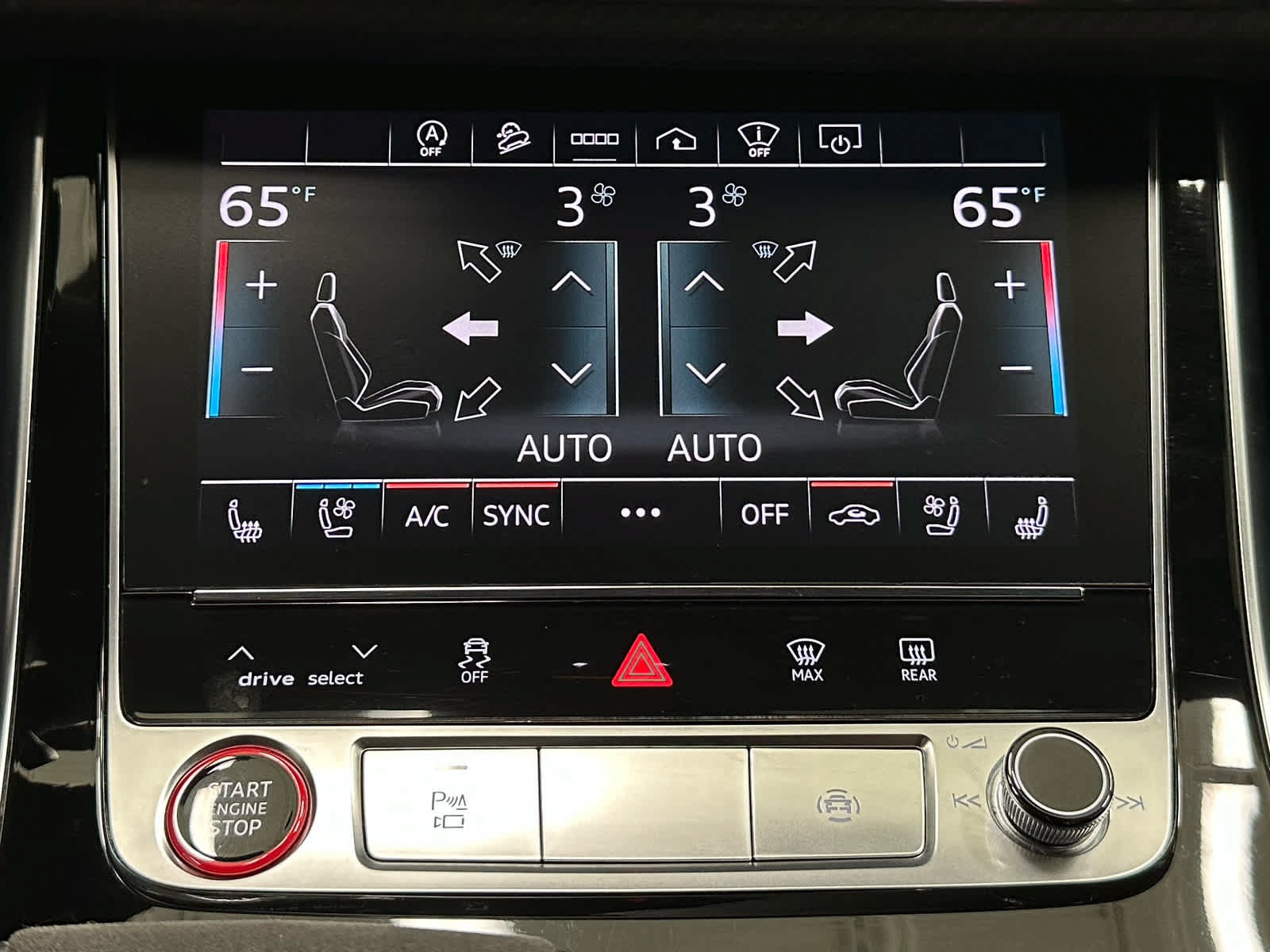 Used 2022 Audi RS Q8 AWD/4WD image 30