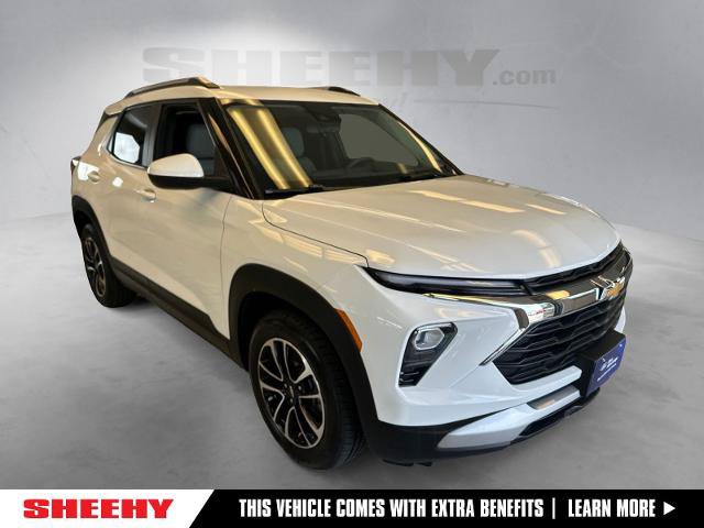 Used 2024 Chevrolet TrailBlazer LT FWD image 1