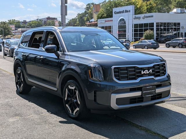 Certified 2023 Kia Telluride S image 4