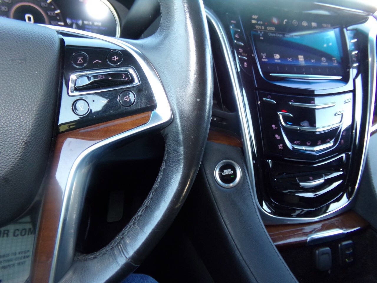 Used 2019 Cadillac Escalade ESV Luxury image 48