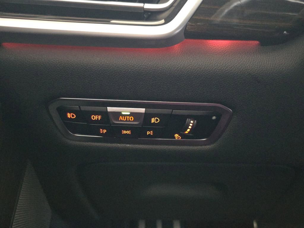 Used 2020 BMW X5 M50i AWD/4WD image 27