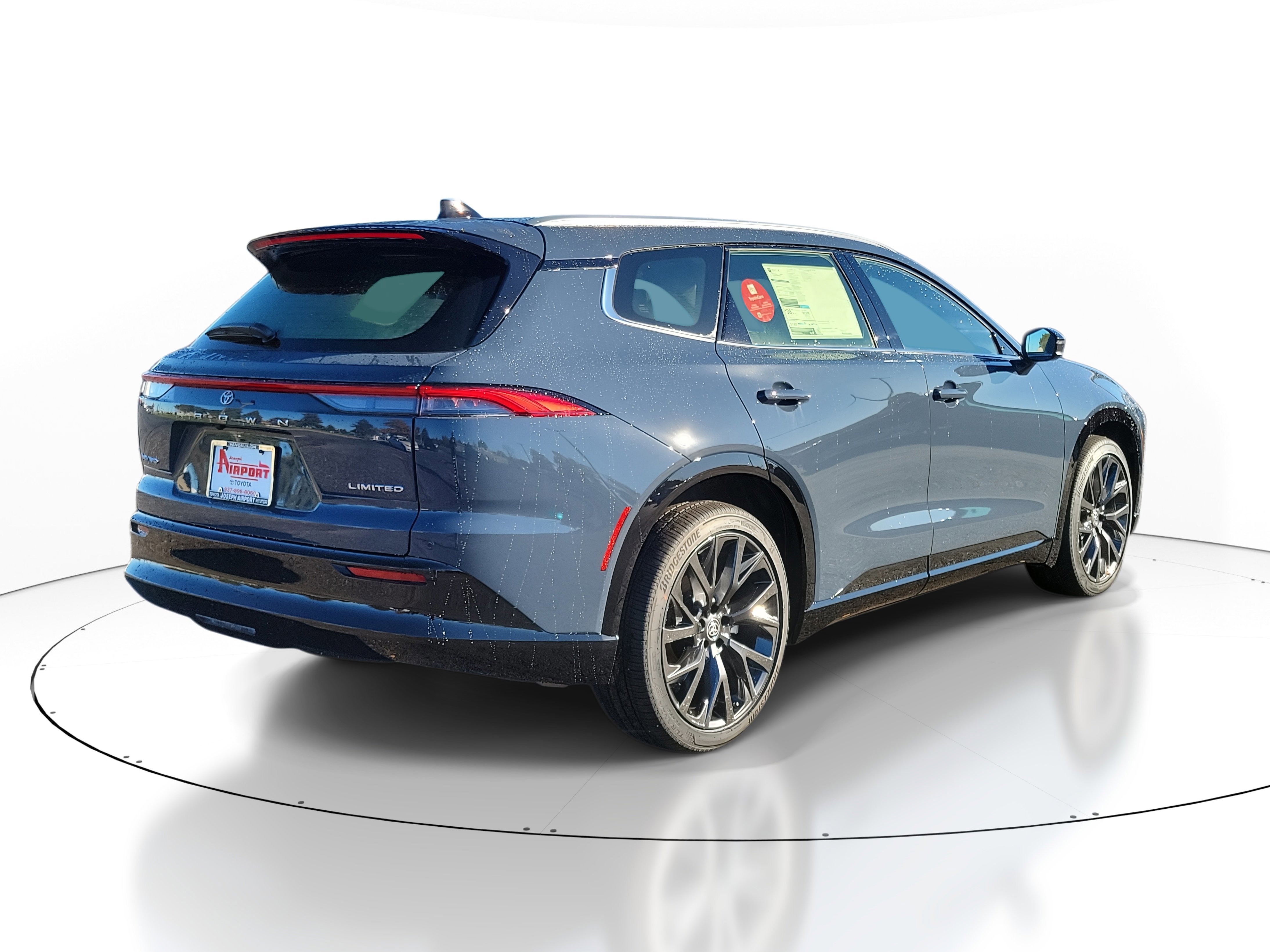 New 2025 Toyota Crown Signia w/ Advanced Technology Package image 4