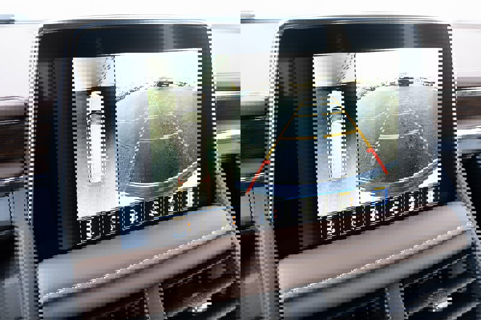 Used 2024 Chevrolet Tahoe High Country image 4