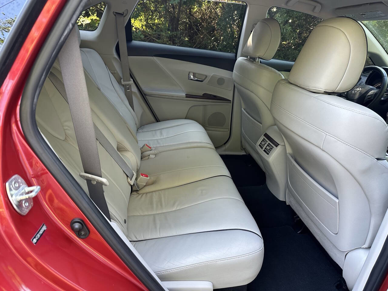 Used 2009 Toyota Venza image 16