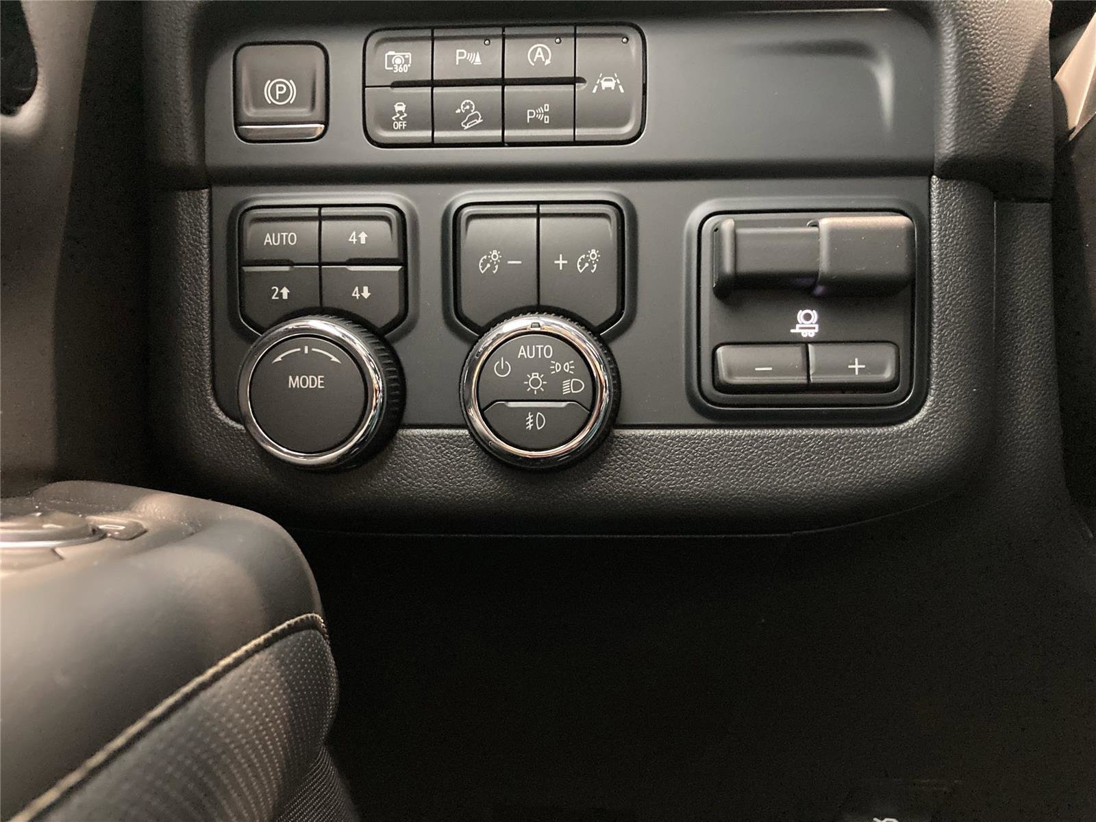 New 2026 Chevrolet Tahoe Premier w/ Sun And Tow Package image 23