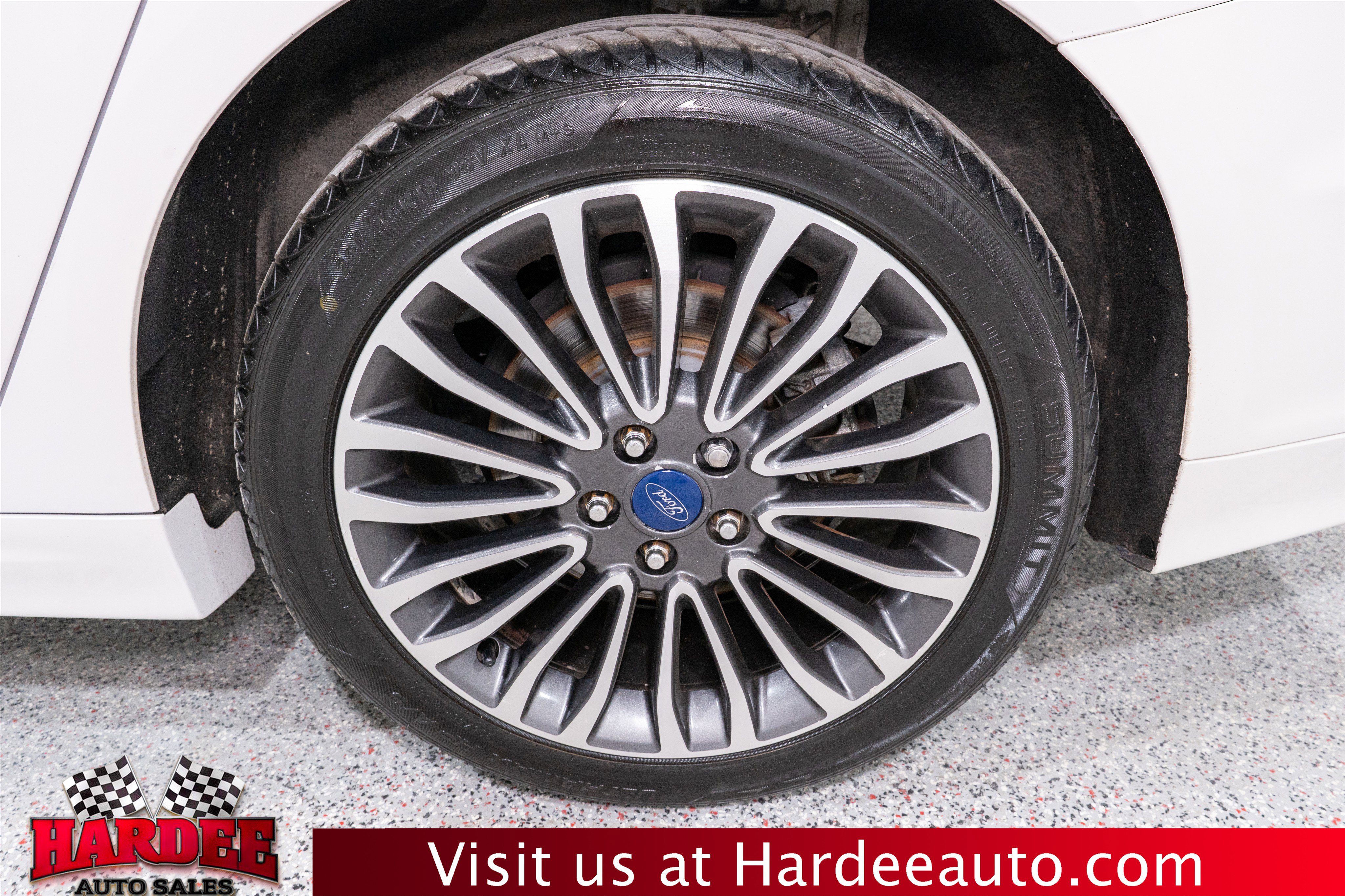 Used 2017 Ford Fusion SE image 10