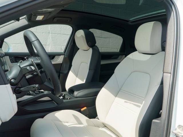 New 2026 Porsche Cayenne Coupe image 5