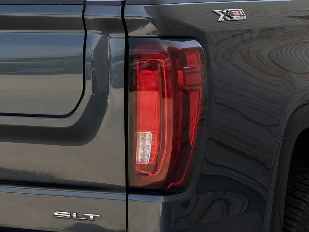 Used 2021 GMC Sierra 1500 SLT AWD/4WD image 11