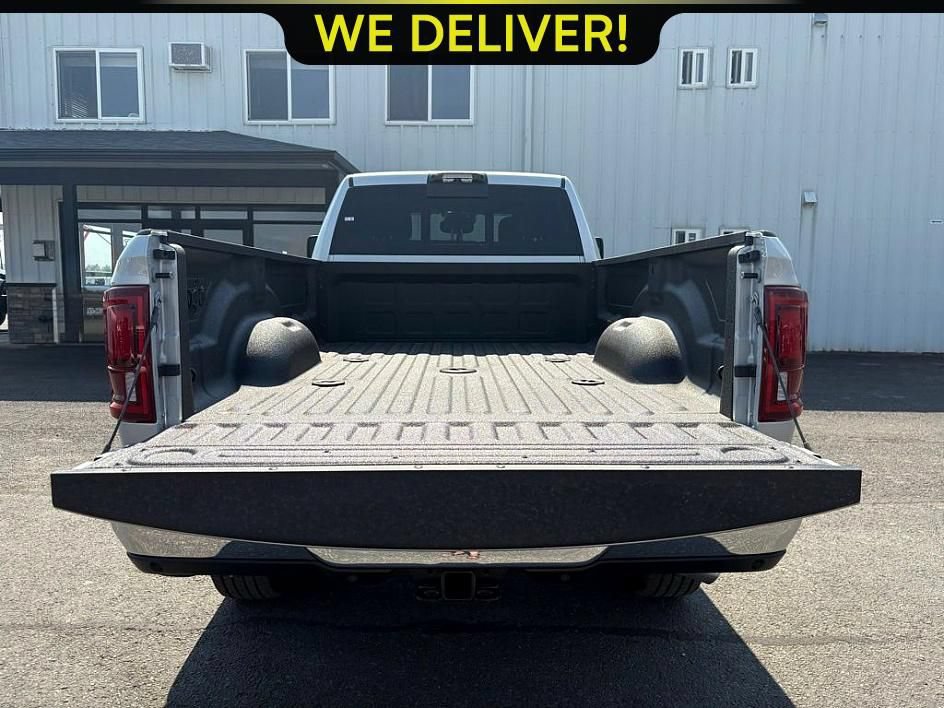 New 2026 RAM 3500 Big Horn AWD/4WD image 11