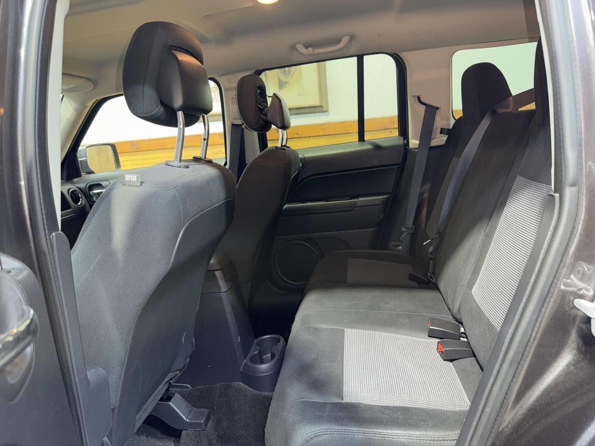 Used 2015 Jeep Patriot Sport w/ Power Value Group FWD image 21