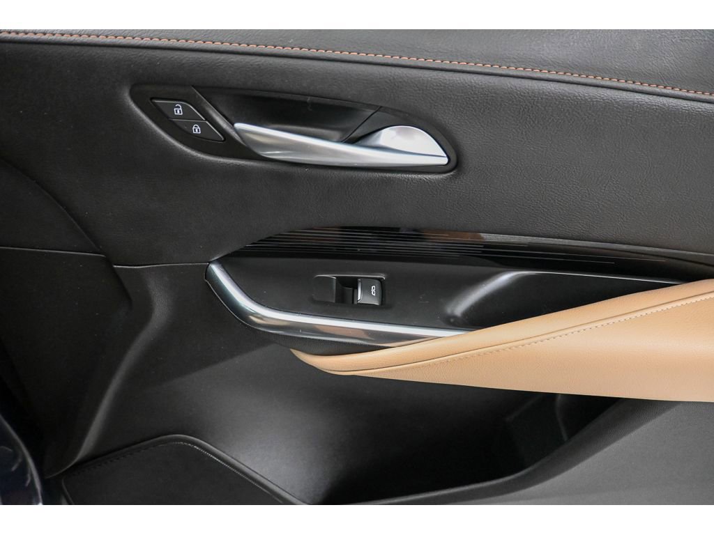 Certified 2024 Cadillac XT4 Luxury w/ Cold Weather Package image 17