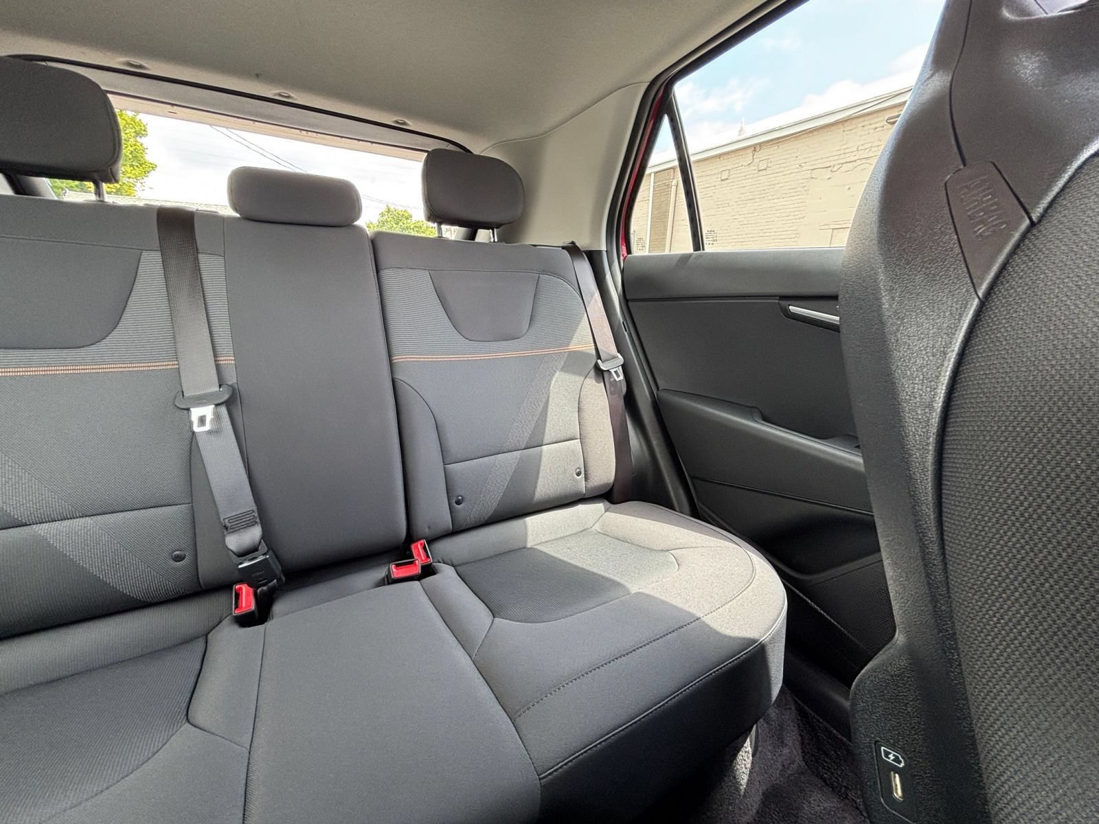 Used 2026 Kia Niro LX FWD image 35