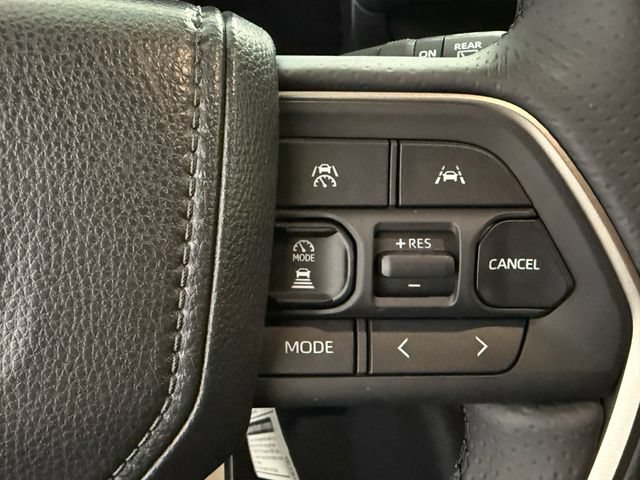 New 2026 Toyota 4Runner SR5 AWD/4WD image 13