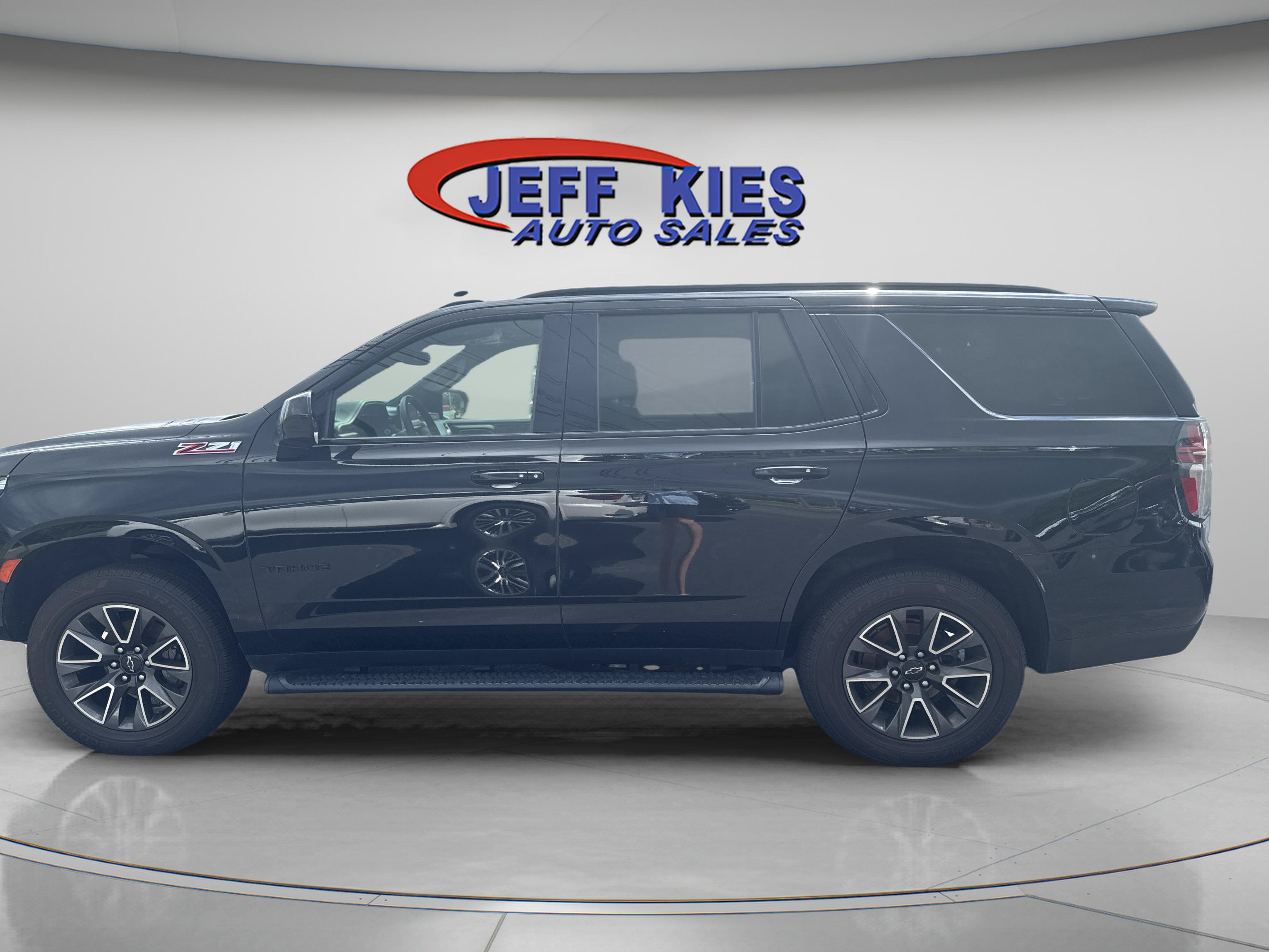 Used 2023 Chevrolet Tahoe Z71 AWD/4WD image 10