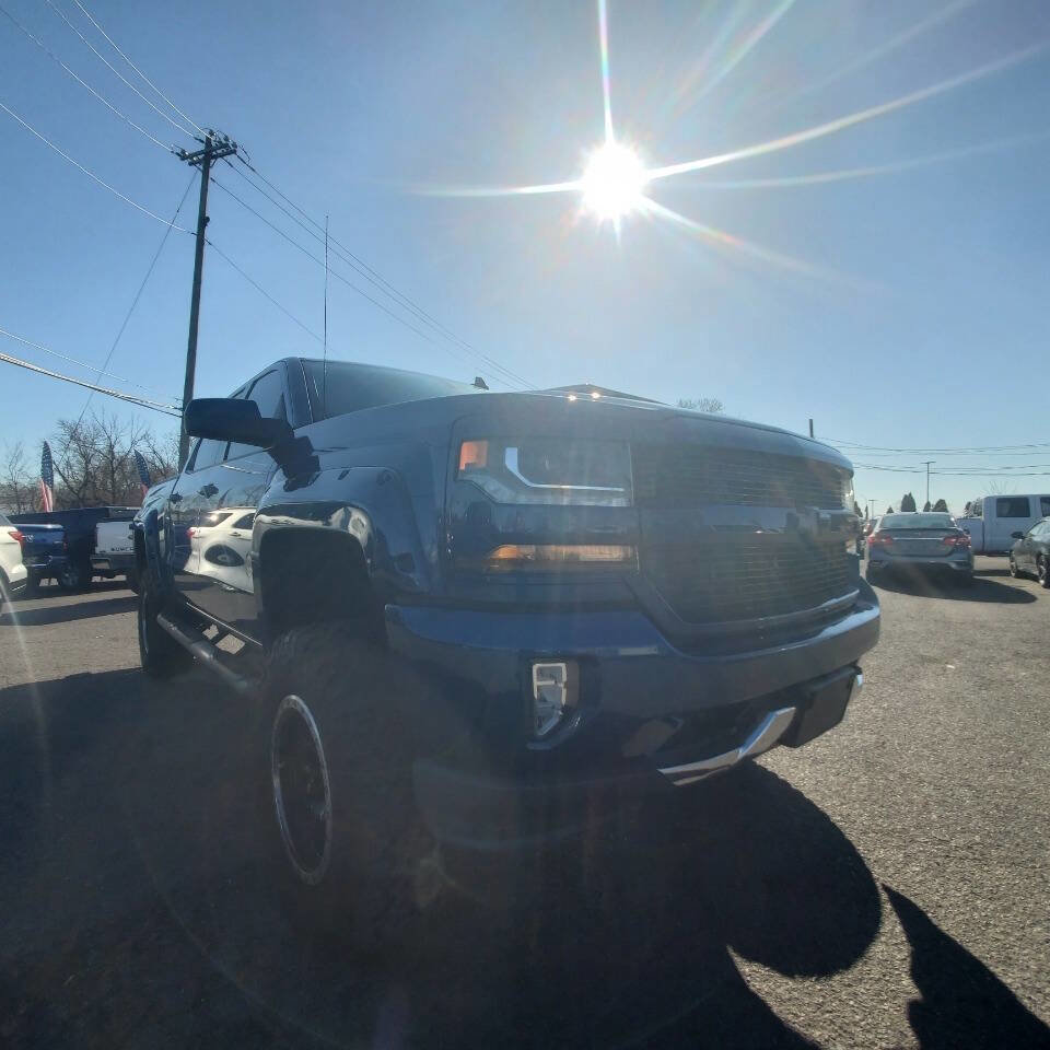 Used 2017 Chevrolet Silverado 1500 LT w/ All Star Edition image 9