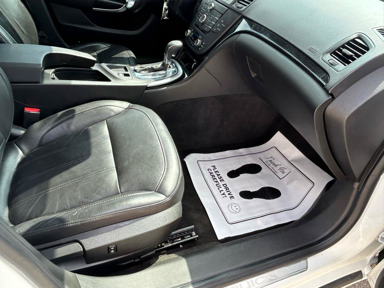 Used 2011 Buick Regal CXL FWD image 12