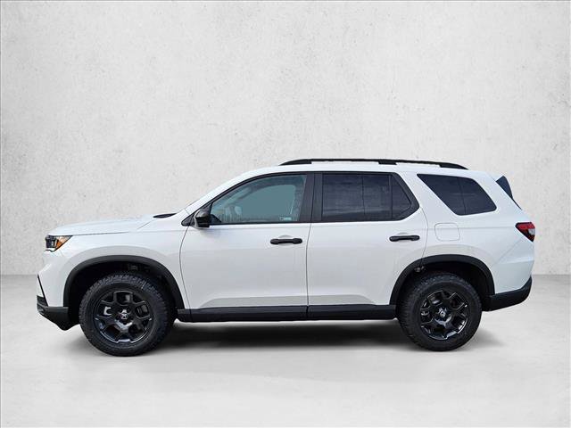 New 2025 Honda Pilot TrailSport image 2