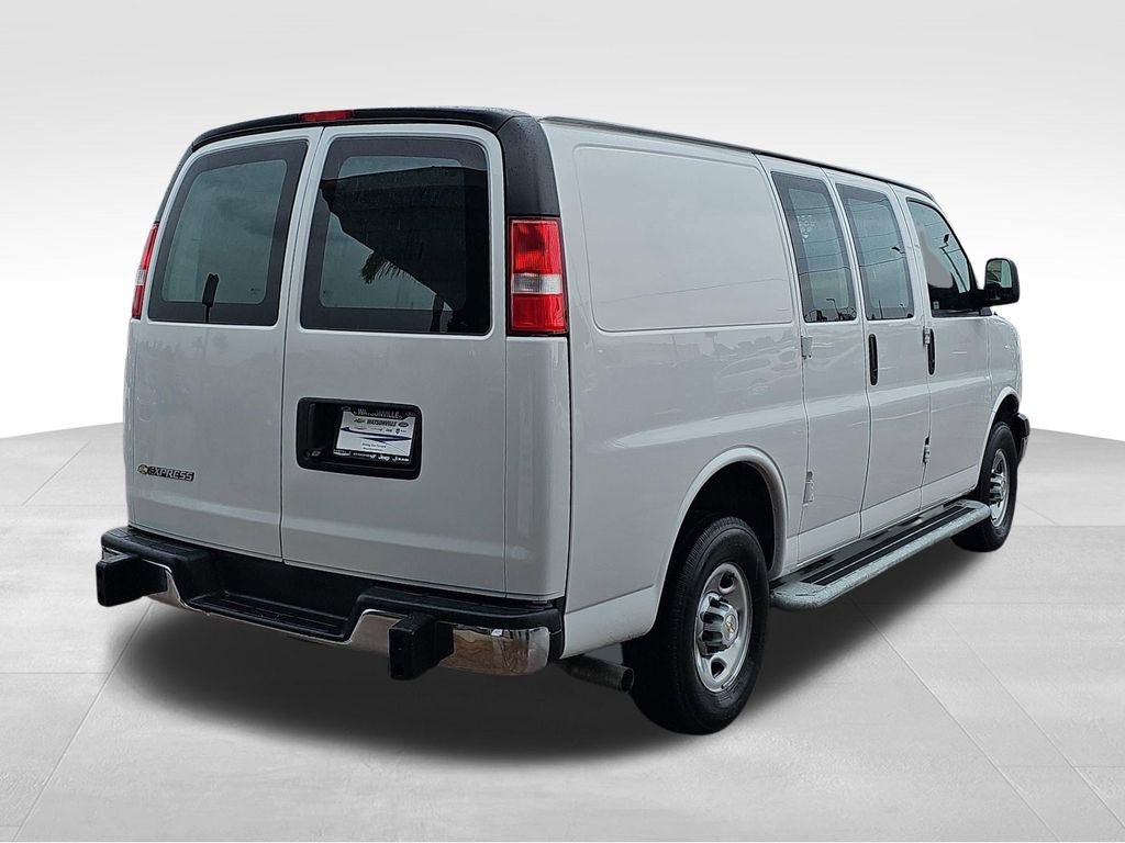 Used 2024 Chevrolet Express 2500 w/ Driver Convenience Package image 3