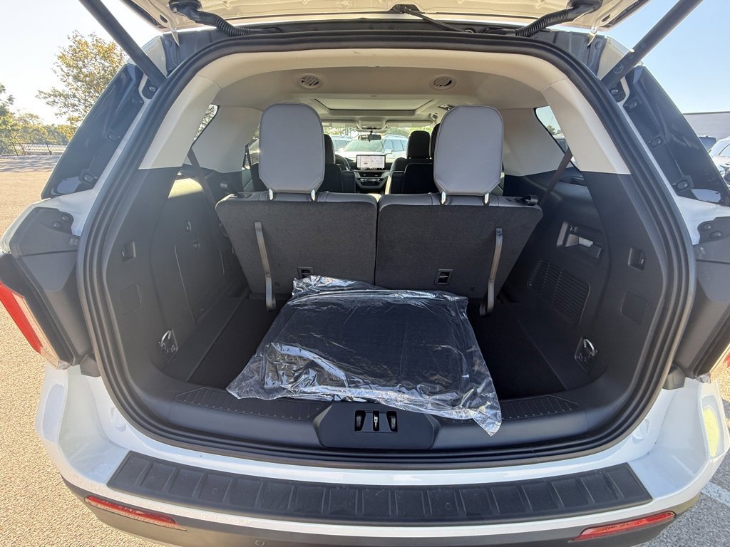 New 2026 Ford Explorer Active image 13