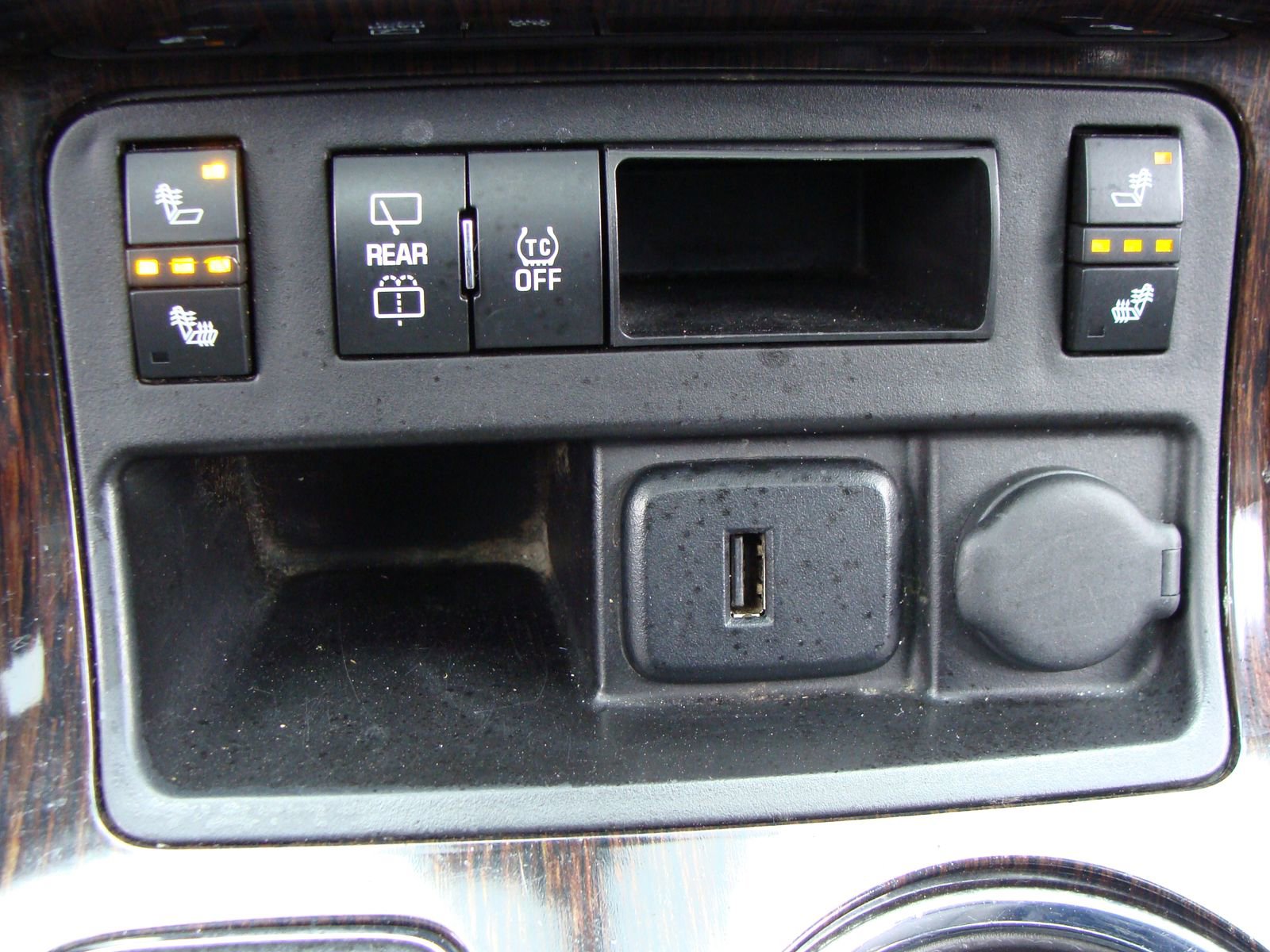 Used 2017 Chevrolet Traverse LT w/ Style and Technology Package image 24