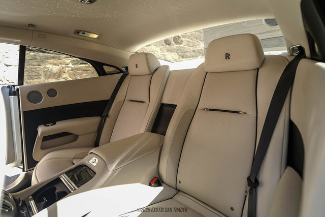 Used 2017 Rolls-Royce Wraith RWD image 50
