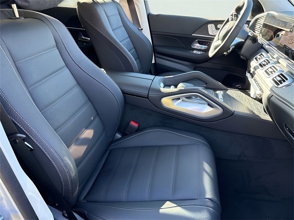 New 2026 Mercedes-Benz GLS 450 4MATIC image 25