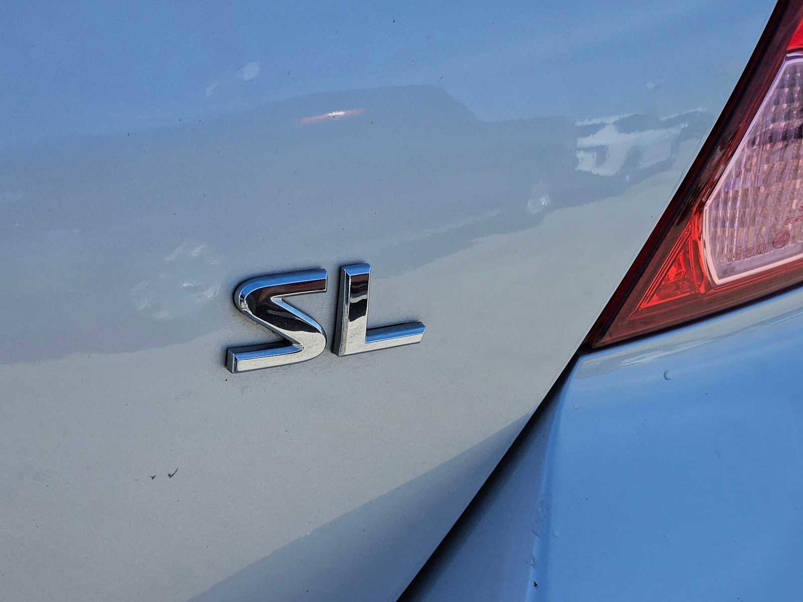 Used 2009 Nissan Versa SL w/ Convenience Pkg image 12