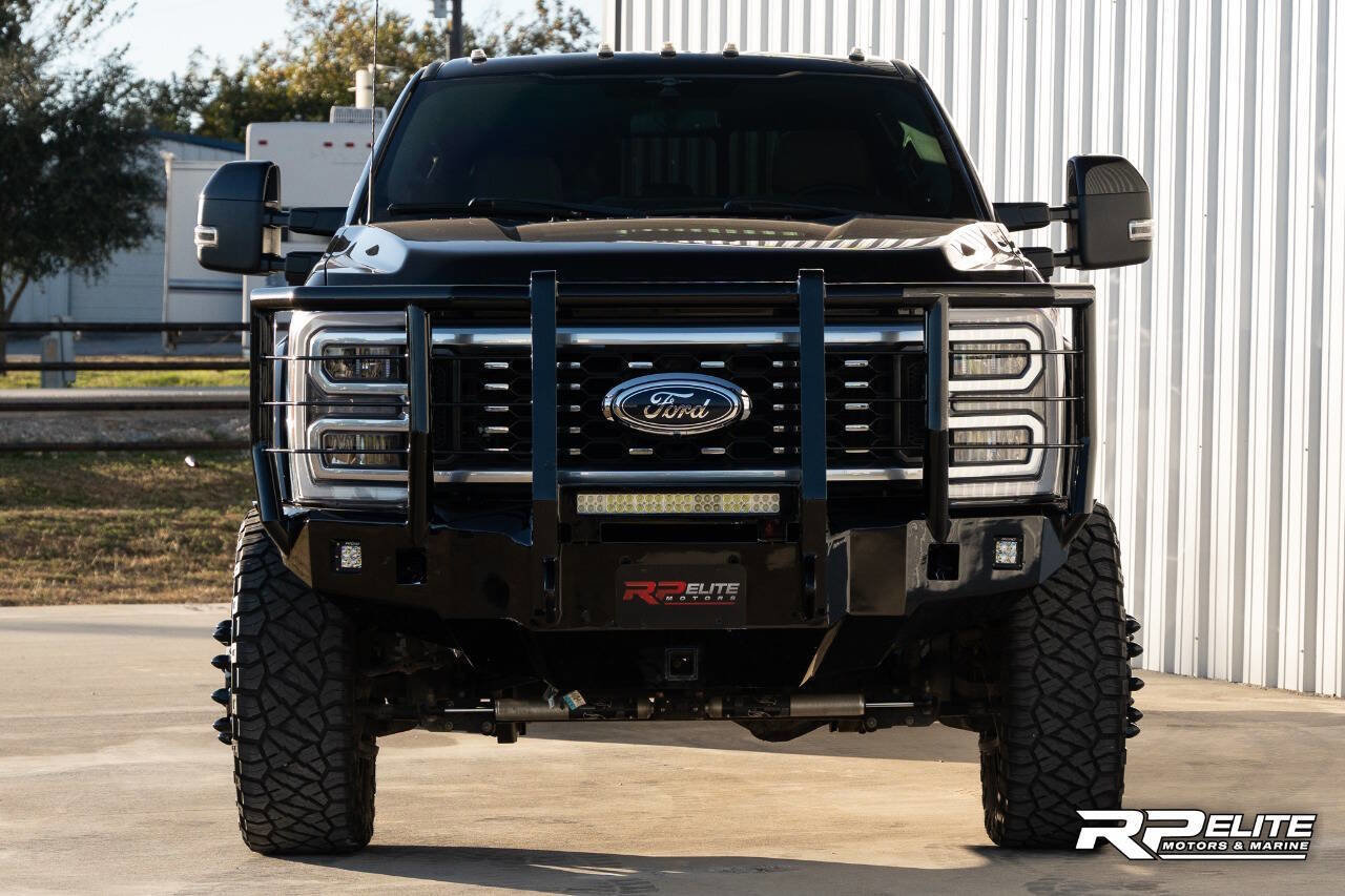 Used 2023 Ford F450 Lariat w/ FX4 Off-Road Package image 3