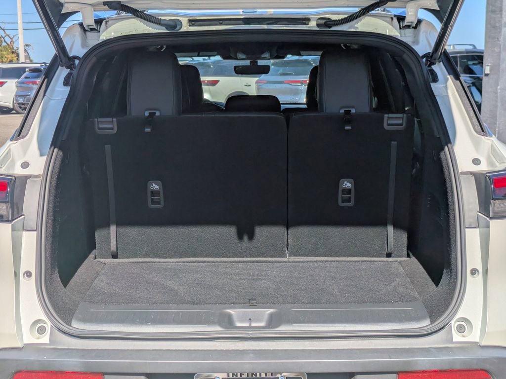 Certified 2025 INFINITI QX60 Luxe w/ Black Edition image 13