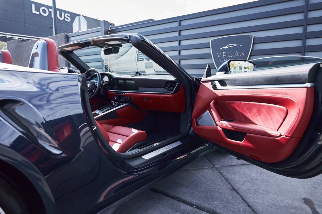 Used 2021 Porsche 911 Turbo S image 24