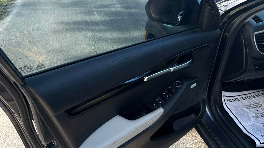 Used 2021 Kia Seltos SX w/ SX Sunroof Package image 7